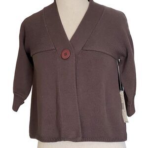 Kenneth Cole tailored sweater. Size S NWT